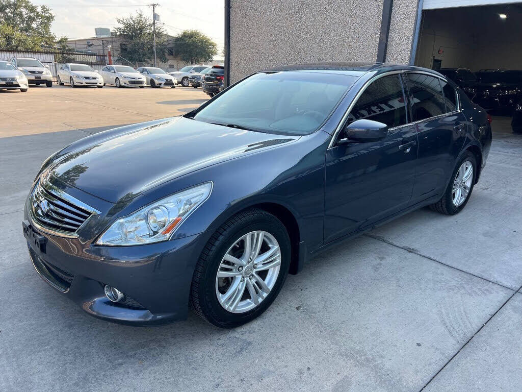 Infiniti G37