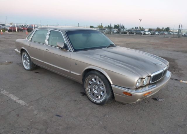 Jaguar XJ8