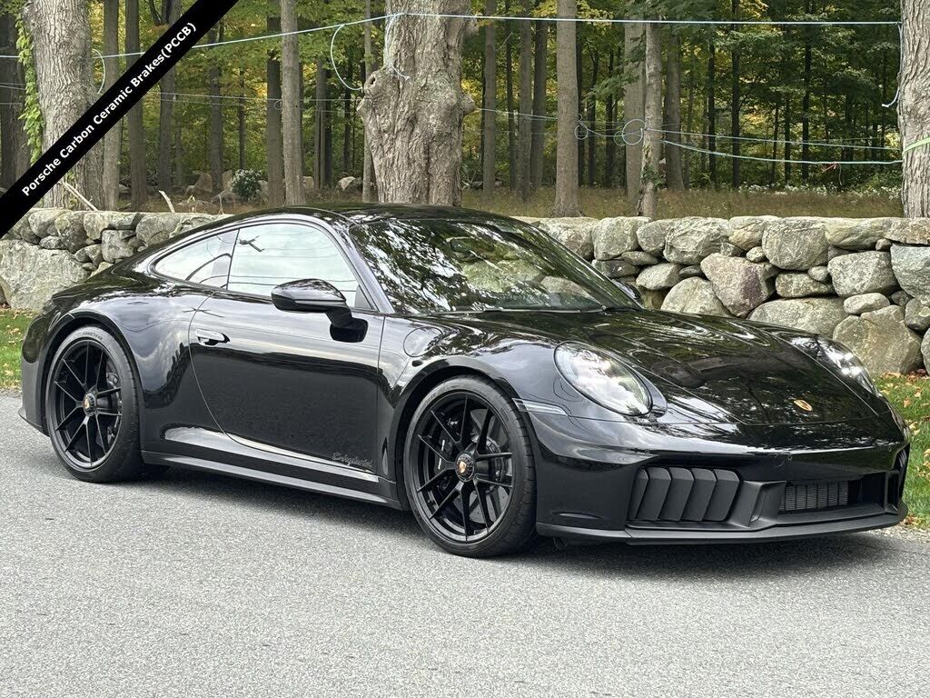 2025 PORSCHE 911