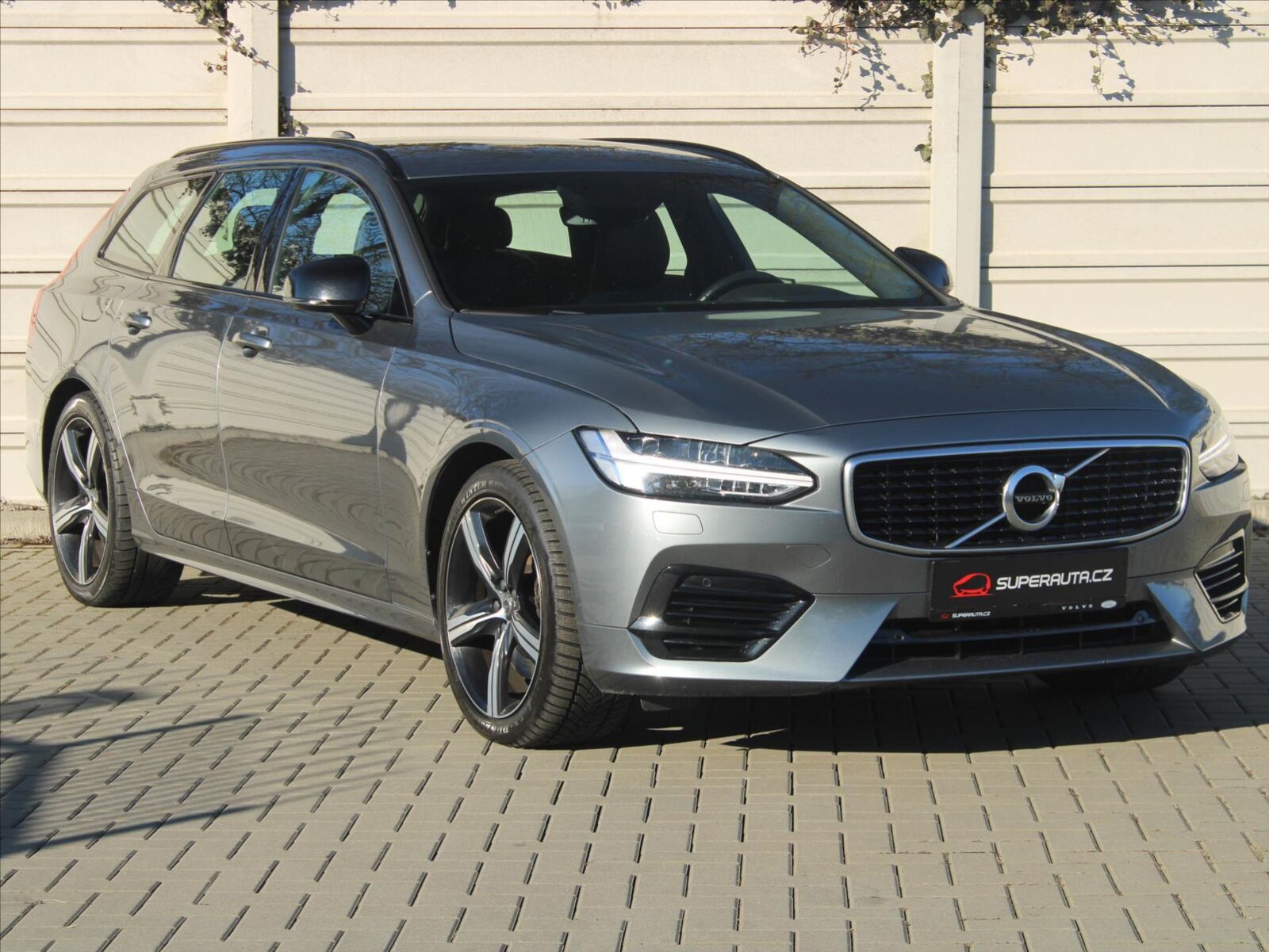 2020 VOLVO S90