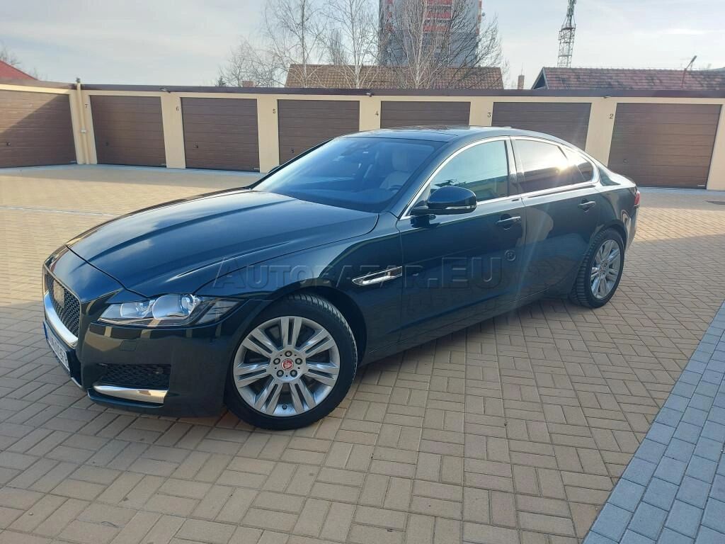 Jaguar XF