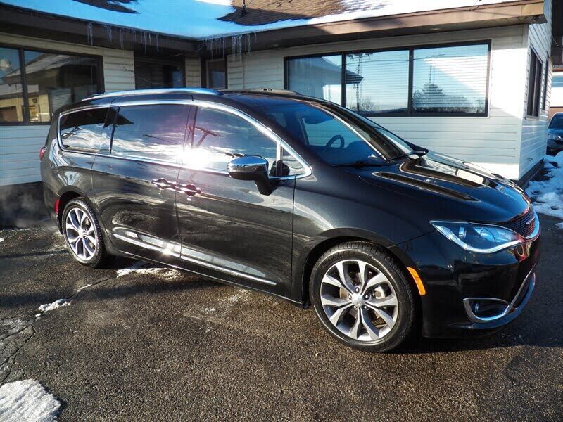 2020 CHRYSLER Pacifica
