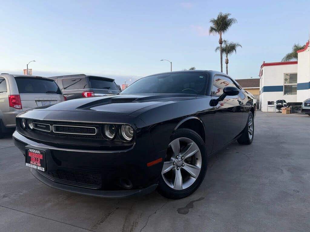2019 DODGE Challenger