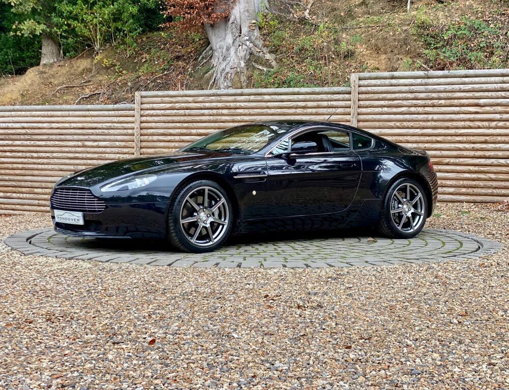 Aston Martin V8 Vantage