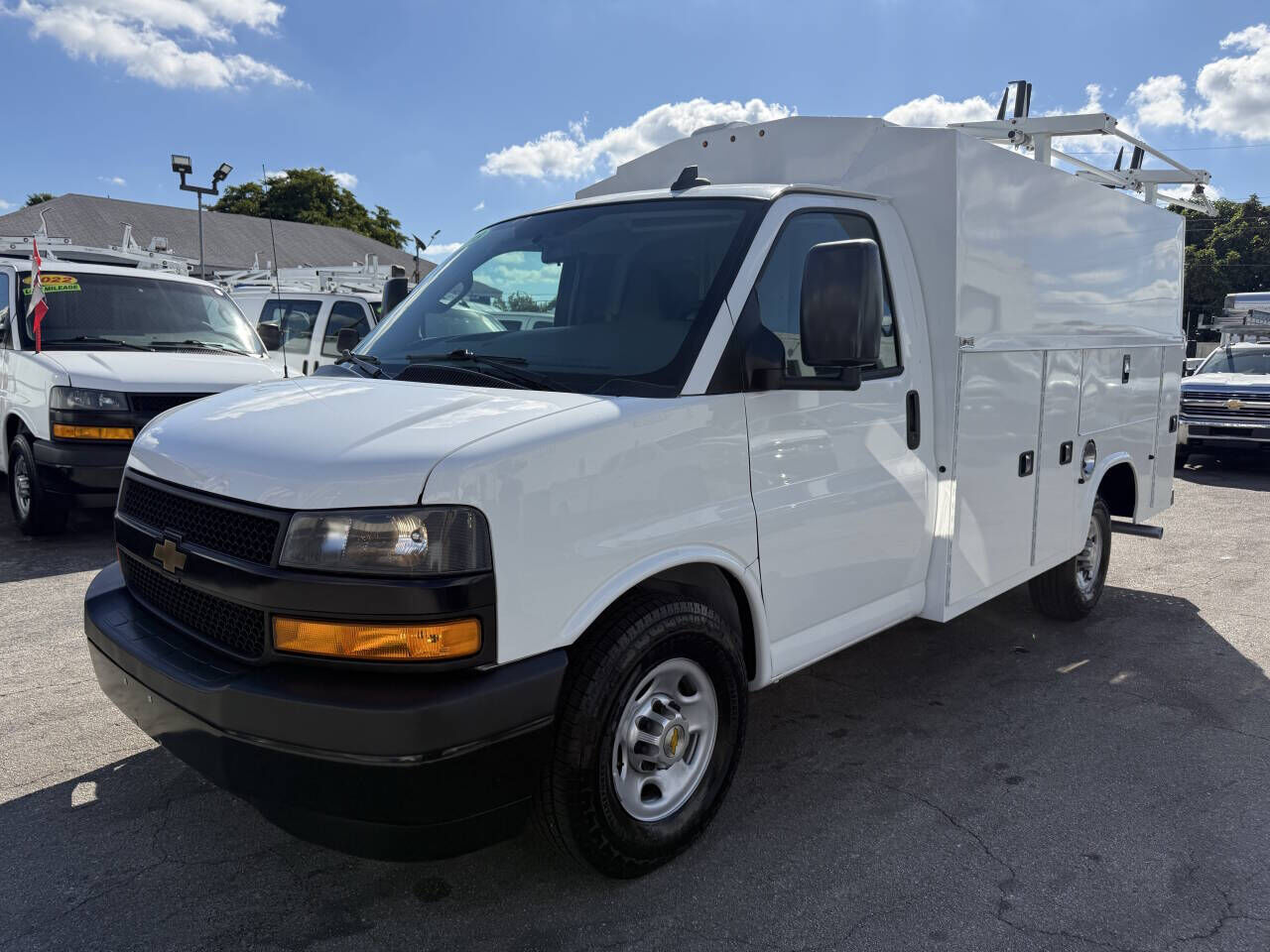 2019 CHEVROLET Express