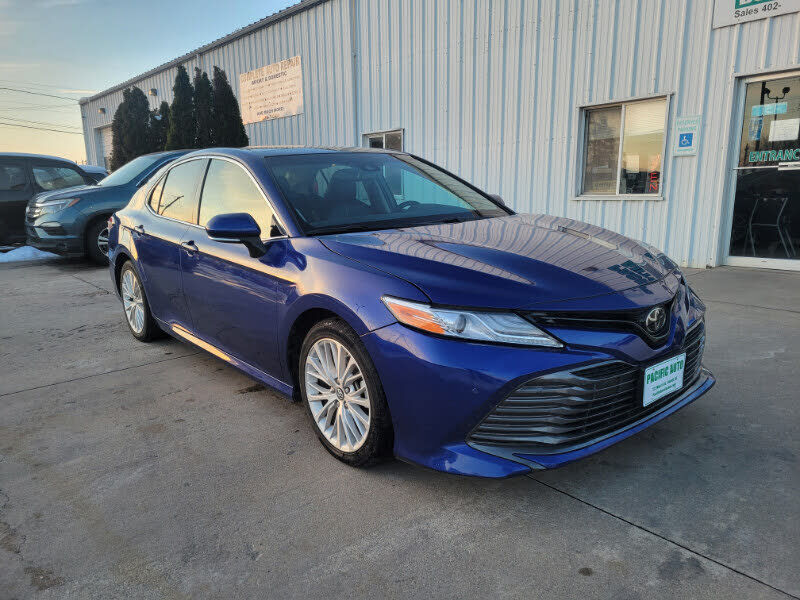 2018 TOYOTA Camry