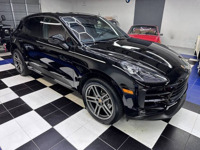 2019 PORSCHE Macan