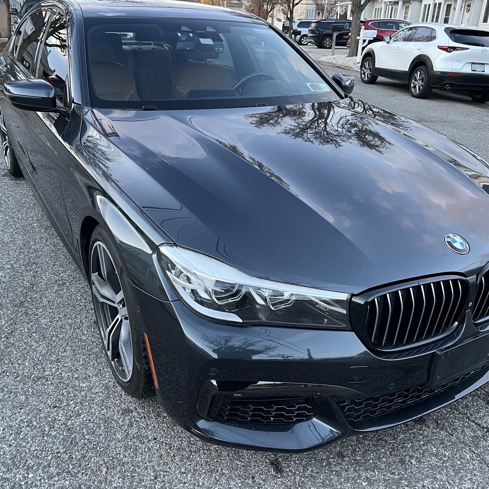 BMW 740i