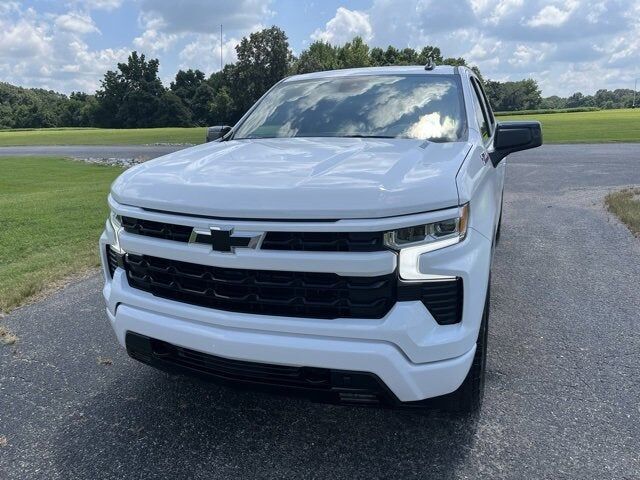 2025 CHEVROLET Silverado