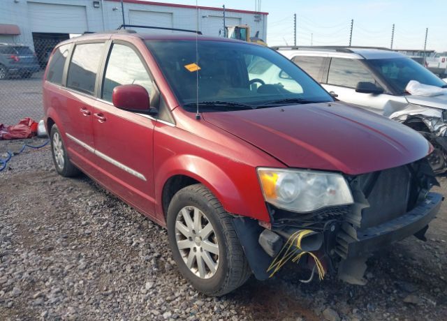 2014 CHRYSLER Town and Country