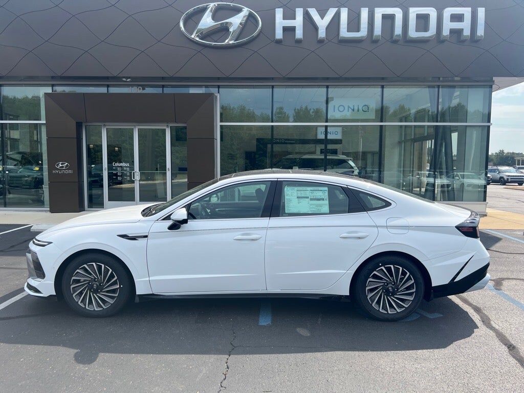 2025 HYUNDAI Sonata