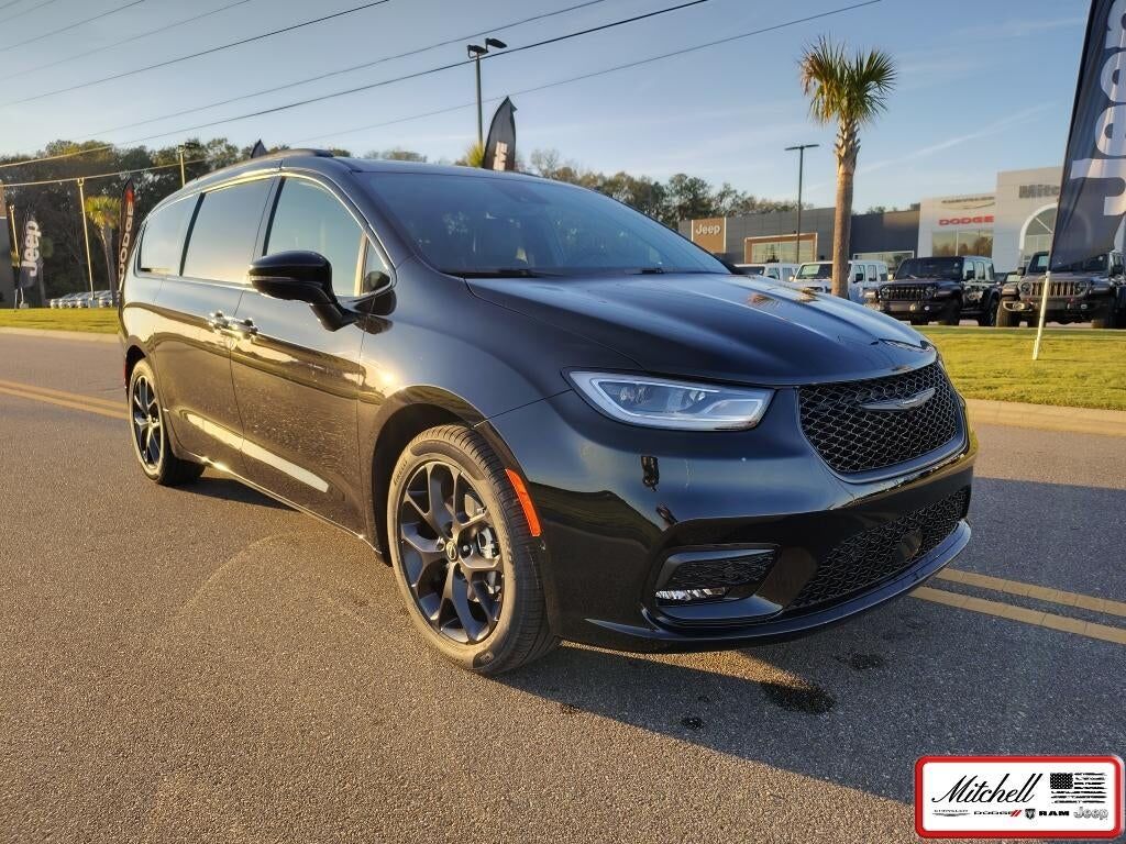 2026 CHRYSLER Pacifica