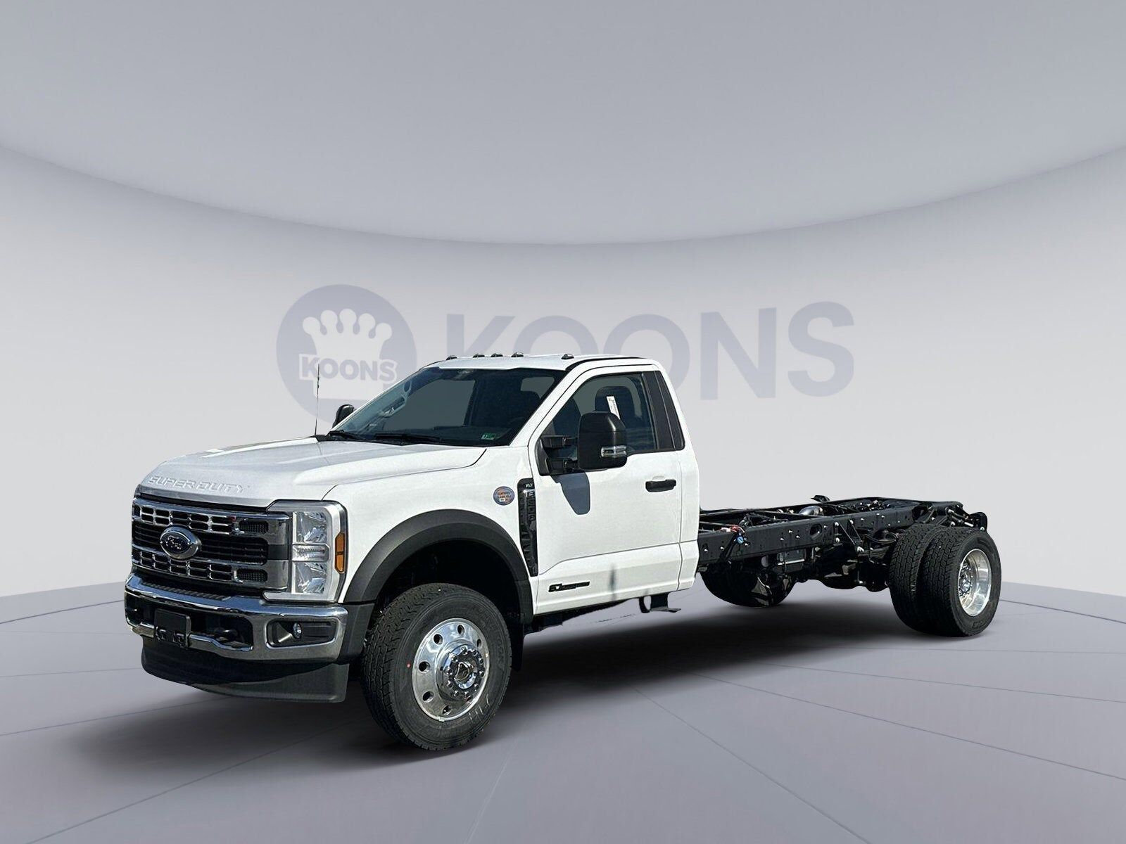 2025 FORD F-600