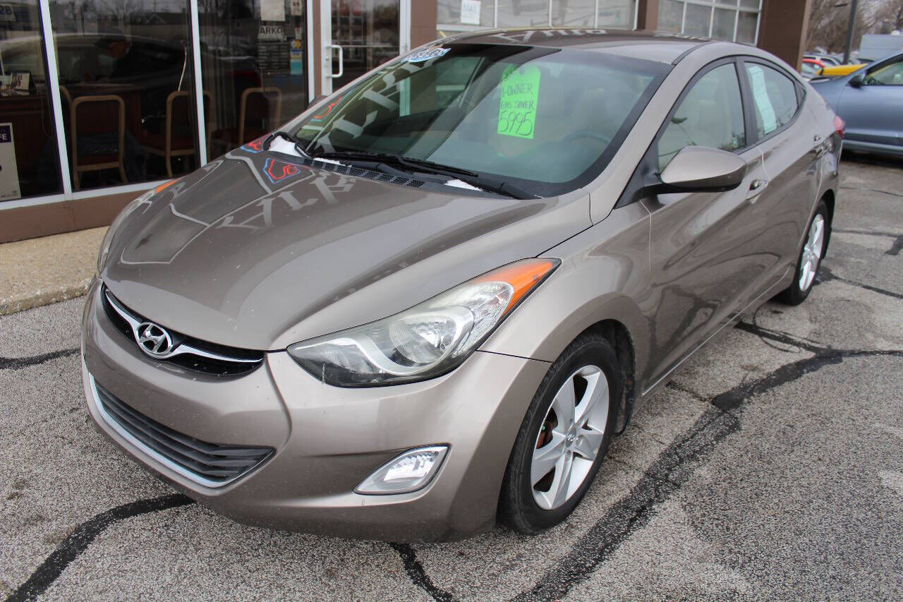 2013 HYUNDAI Elantra