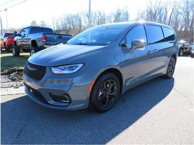 2022 CHRYSLER Pacifica