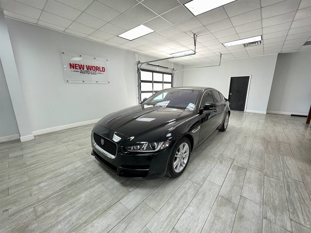 2017 JAGUAR XE