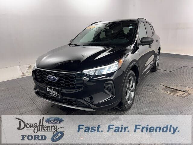 2024 FORD Escape