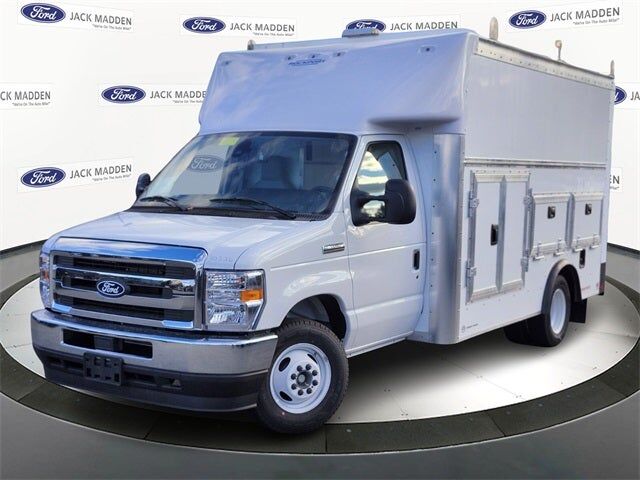 2026 FORD E-350