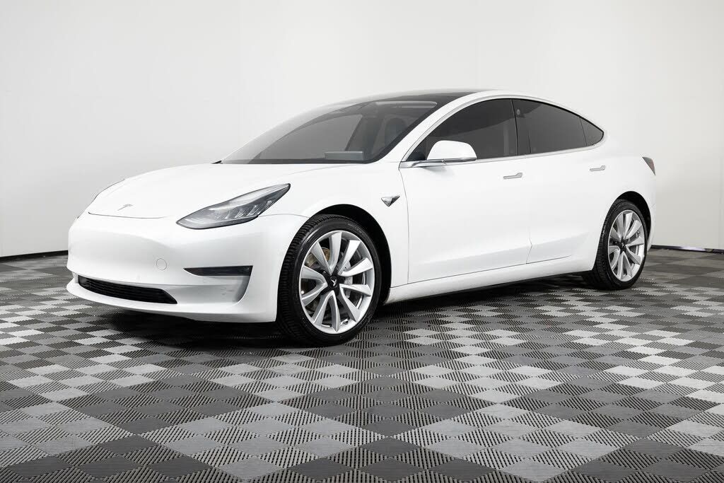 2019 TESLA Model 3