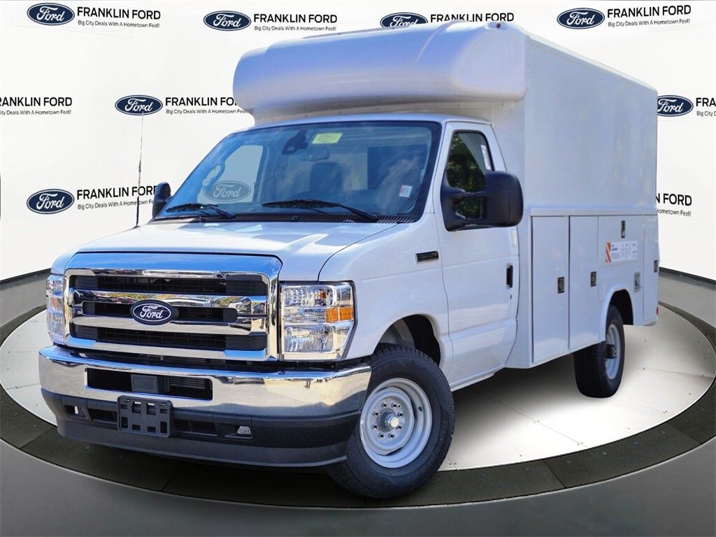2026 FORD E-350