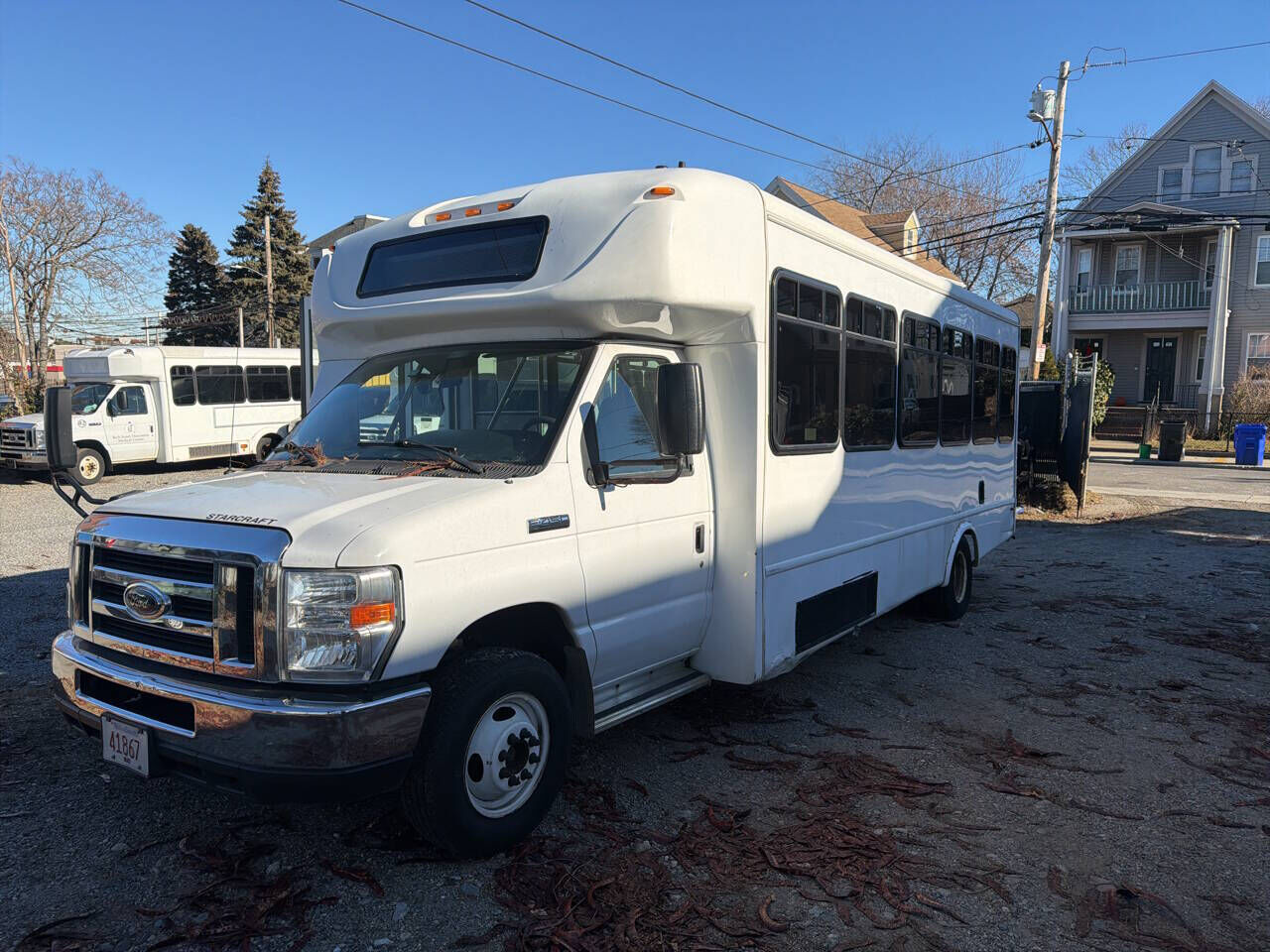 2017 FORD E-450