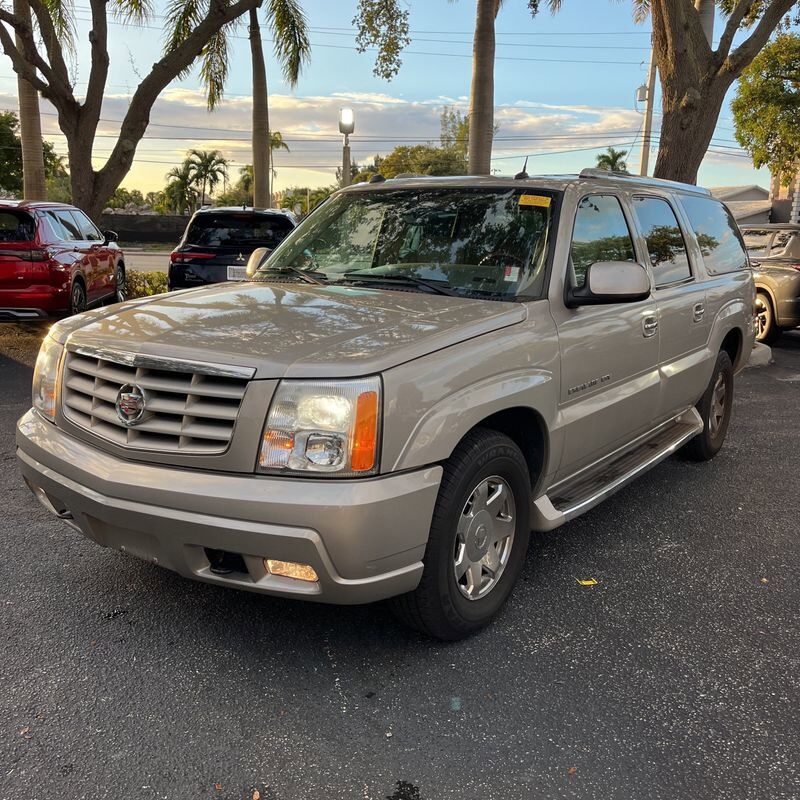 2004 CADILLAC Escalade