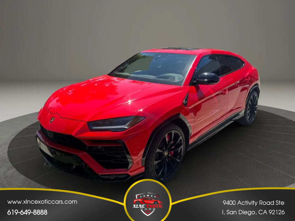2022 LAMBORGHINI URUS