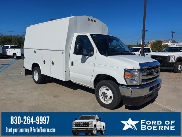 2026 FORD E-350