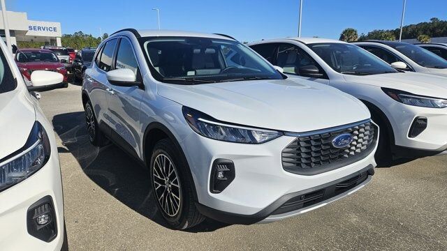 2026 FORD Escape