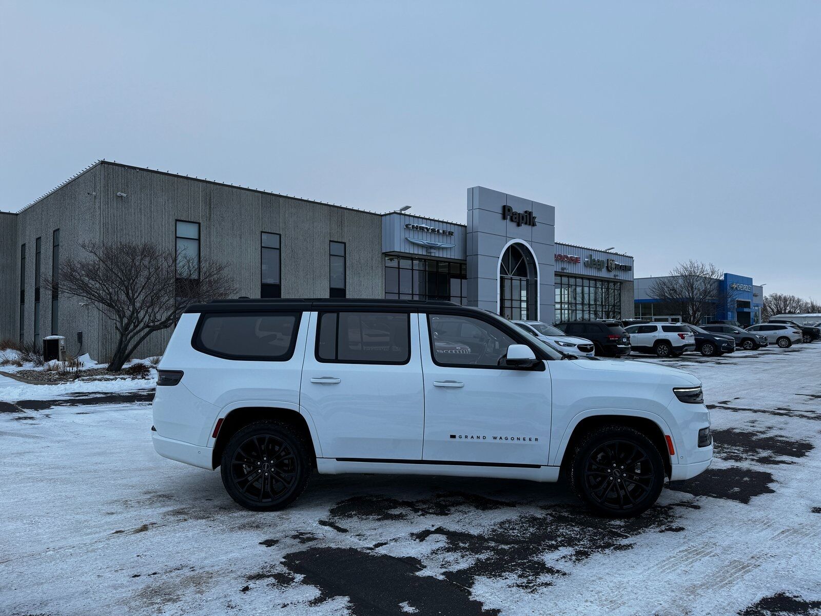 2022 JEEP Grand Wagoneer