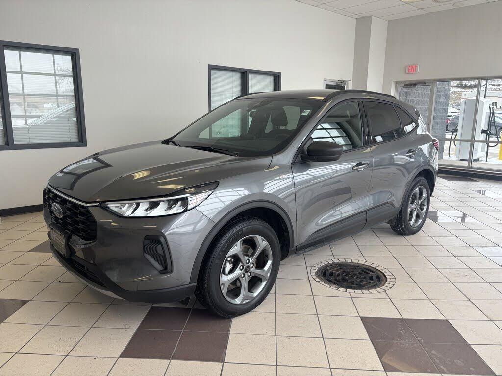 2025 FORD Escape