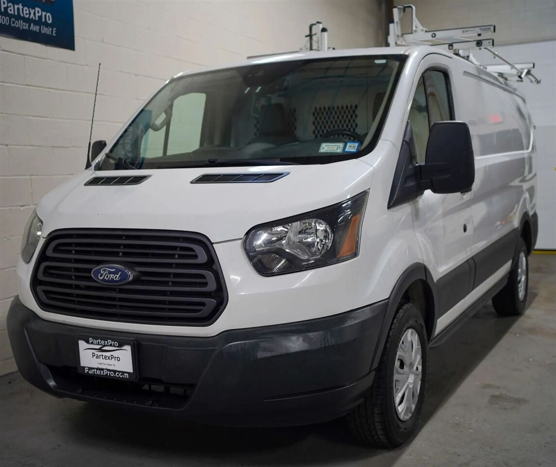 2017 FORD Transit