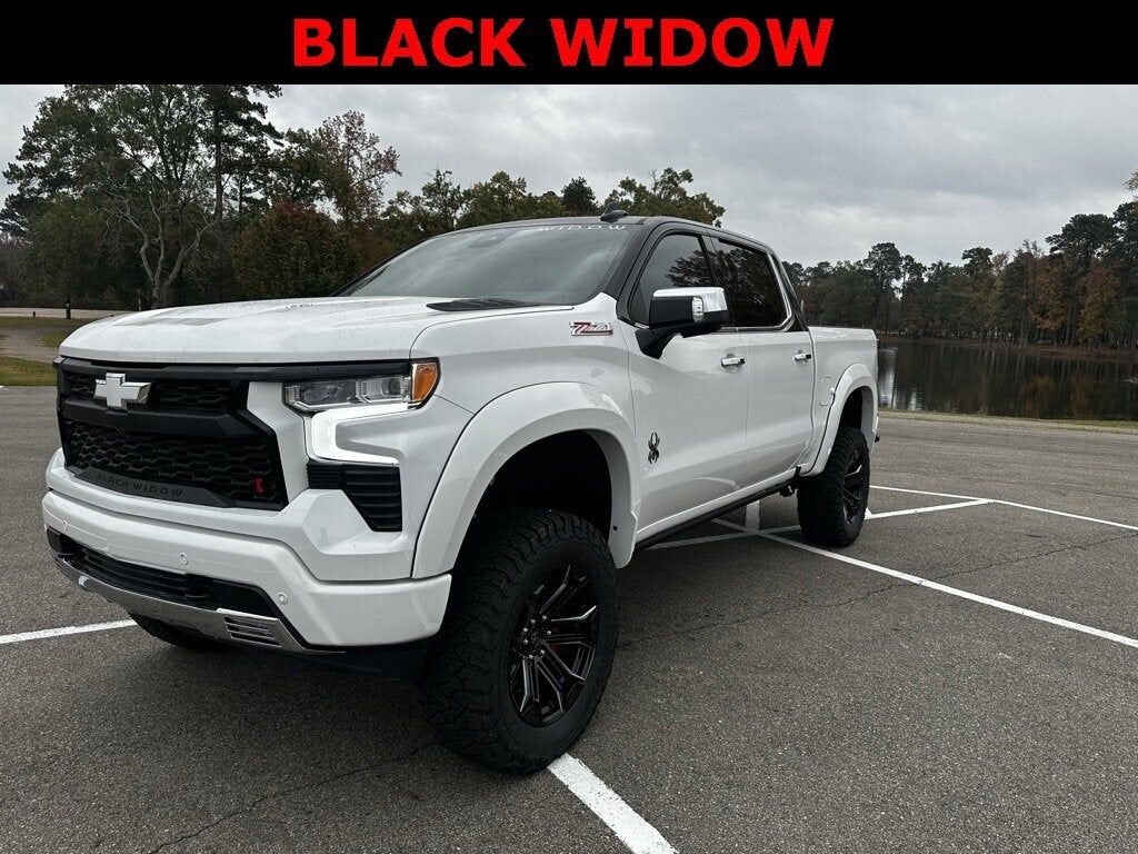 2025 CHEVROLET Silverado