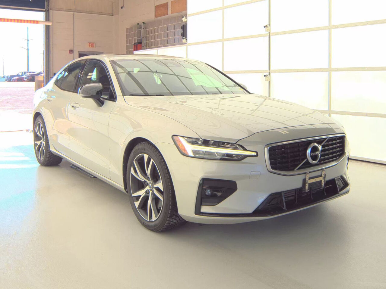2019 VOLVO S60