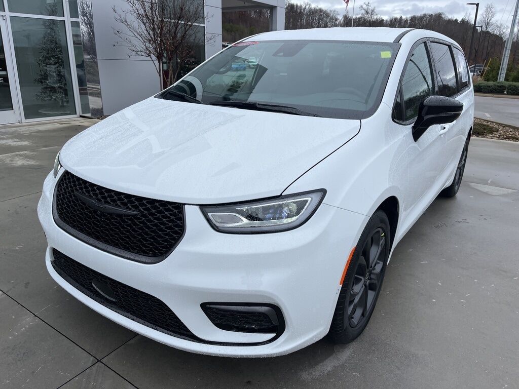 2026 CHRYSLER Pacifica