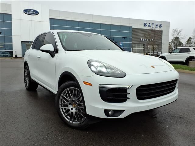 2017 PORSCHE Cayenne