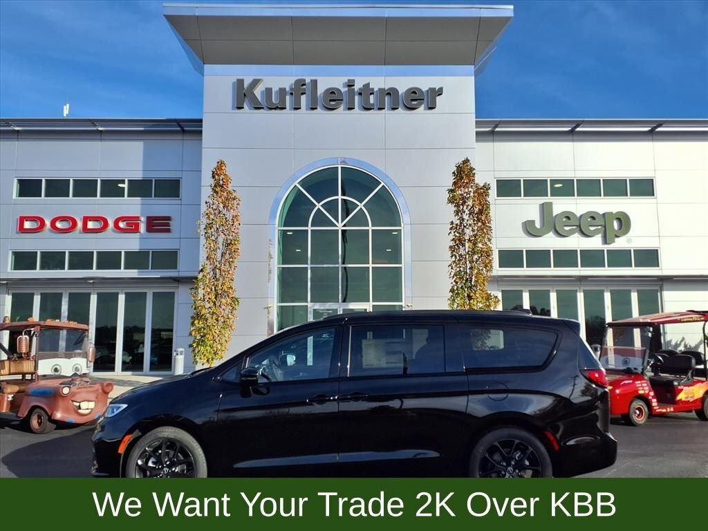 2026 CHRYSLER Pacifica