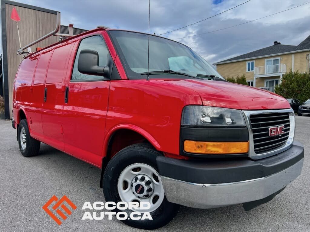GMC Savana