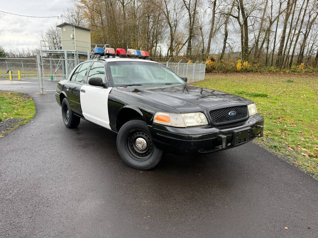 Ford Crown Victoria
