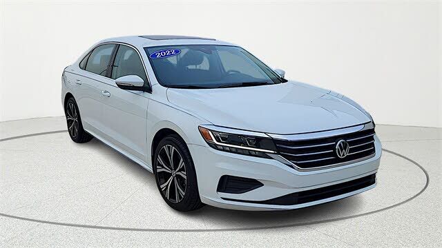 2022 VOLKSWAGEN Passat