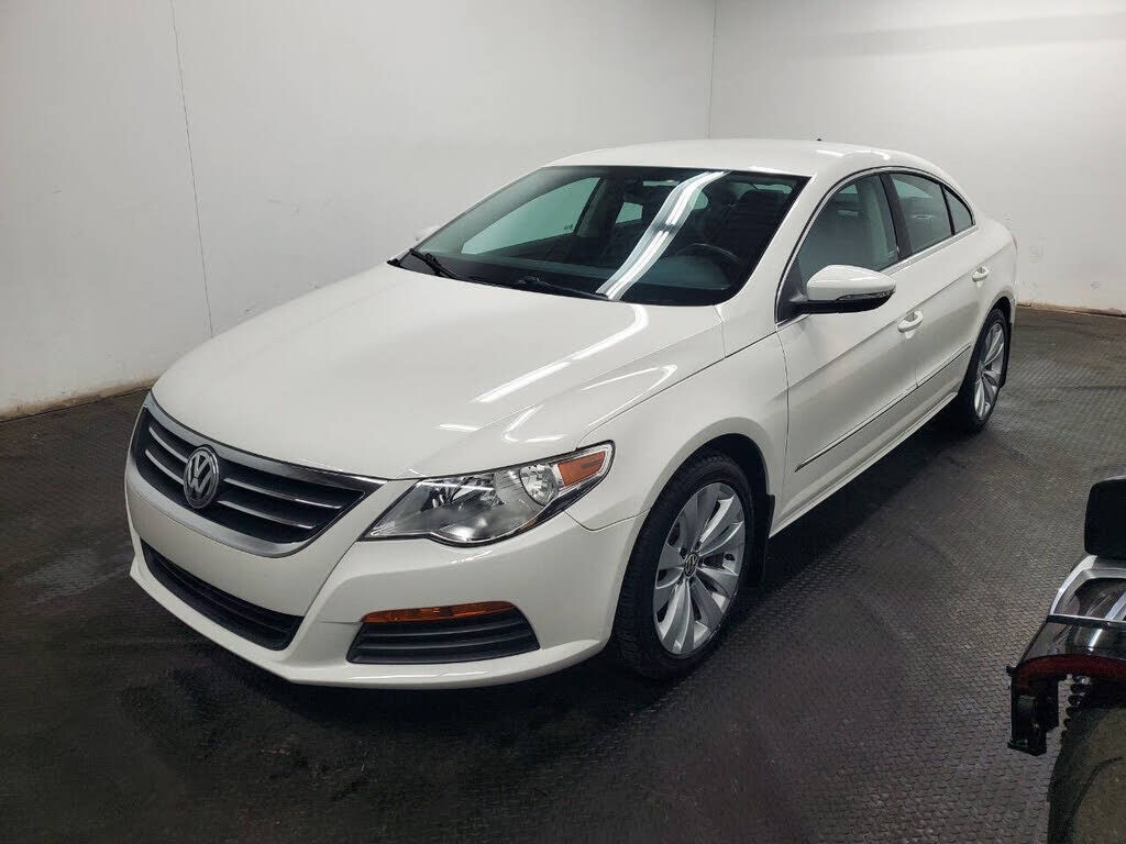 2011 VOLKSWAGEN Passat