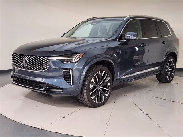 2025 VOLVO XC90