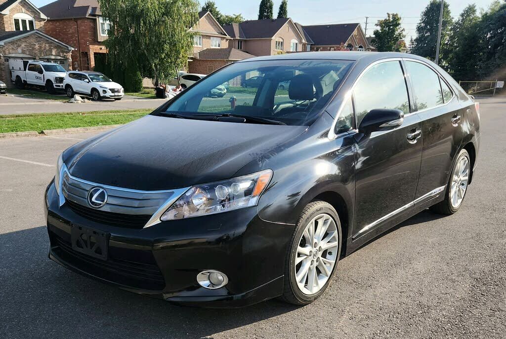 Lexus HS