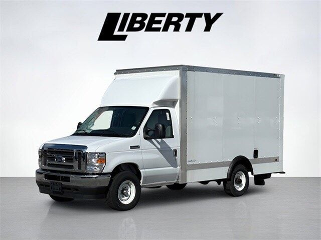 2025 FORD E-350