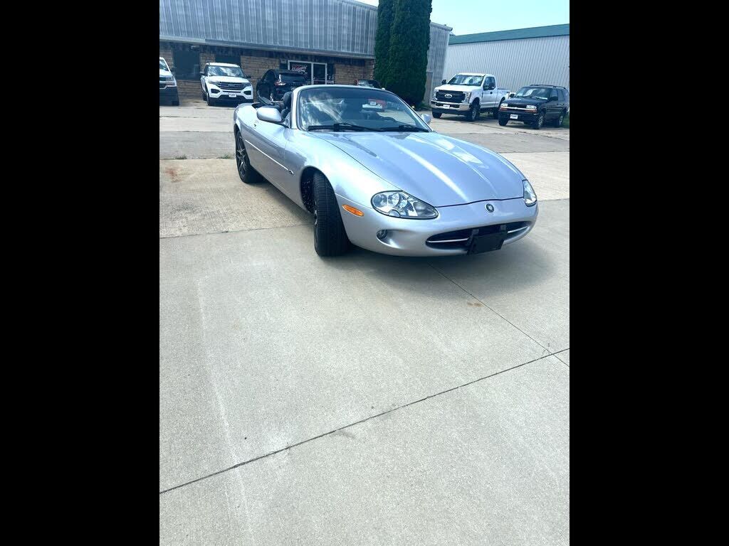 Jaguar XK8