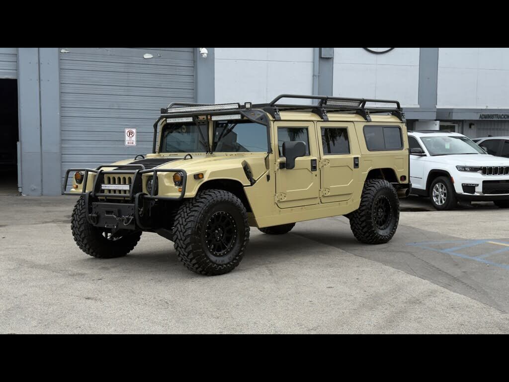 HUMMER H1