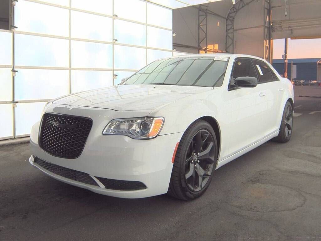 2023 CHRYSLER 300