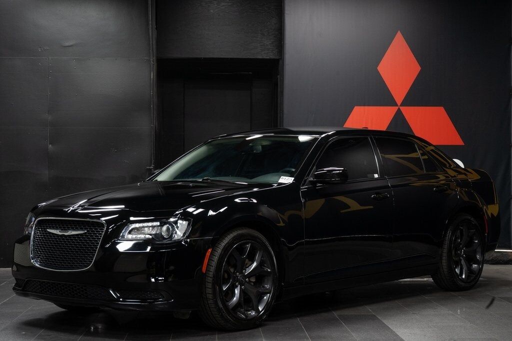 2022 CHRYSLER 300