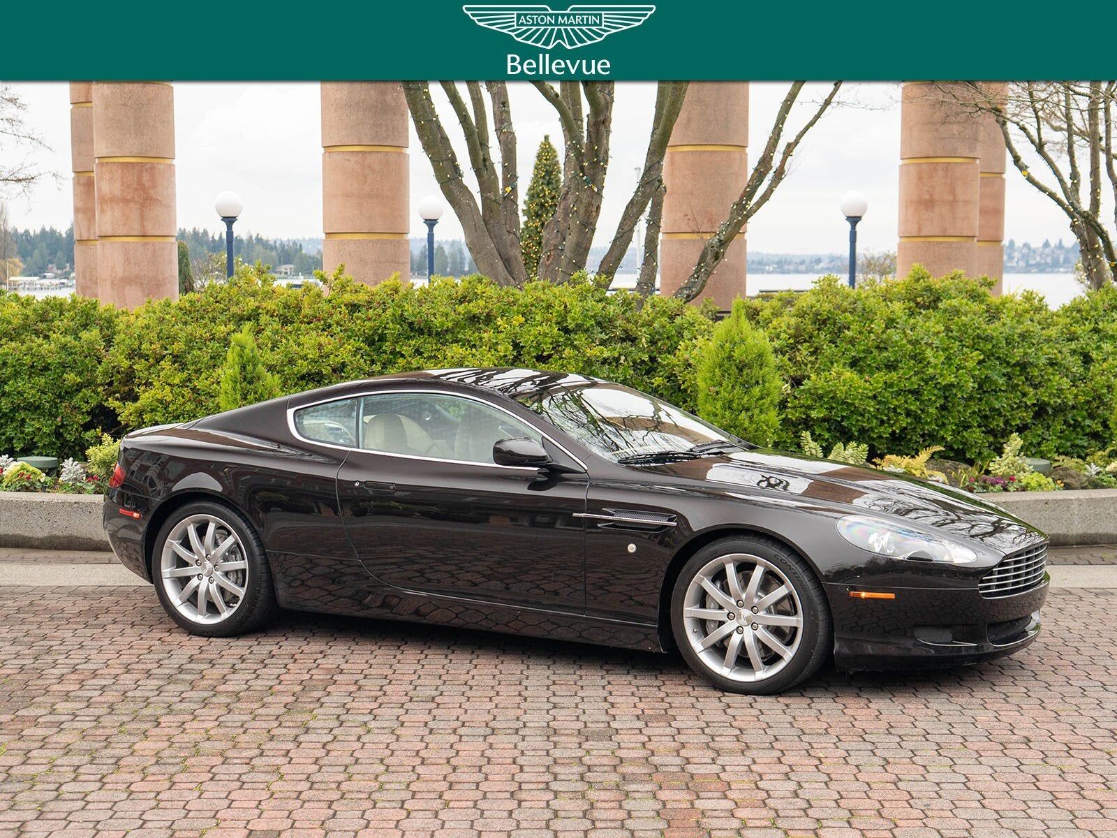 Aston Martin DB9