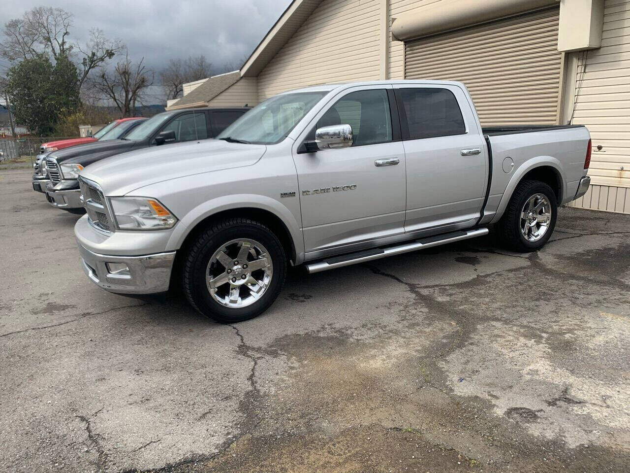 2012 DODGE Ram